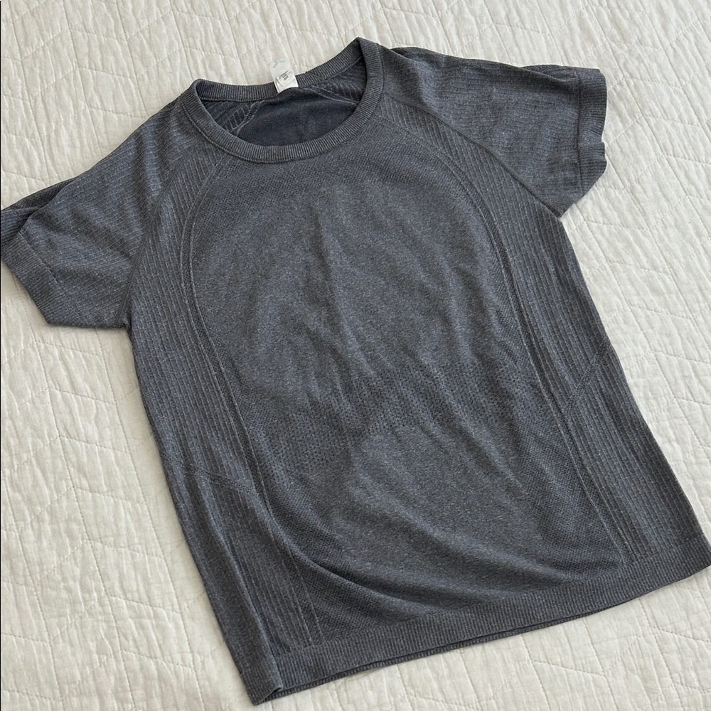 Old Navy Seamless Short Sleeve Crew Neck Top — Charcoal
